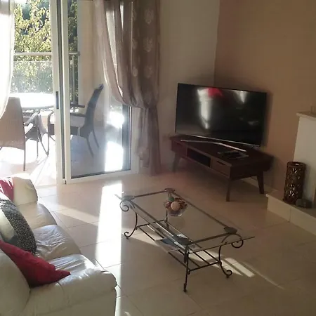 Roma Villa *